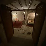 Hostel Shotgun &