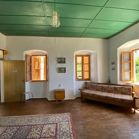 אכסניה Shotgun & Vuno