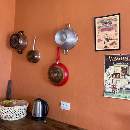 Shotgun & Hostel Vuno