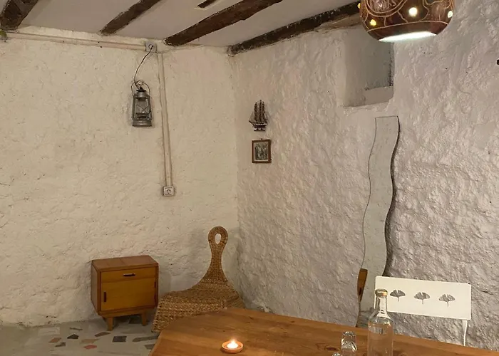 بيت شباب Shotgun & *